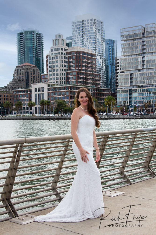 13-San-Francisco-Hornblower-Day-Cruises-Weddings-Bridal-Photos