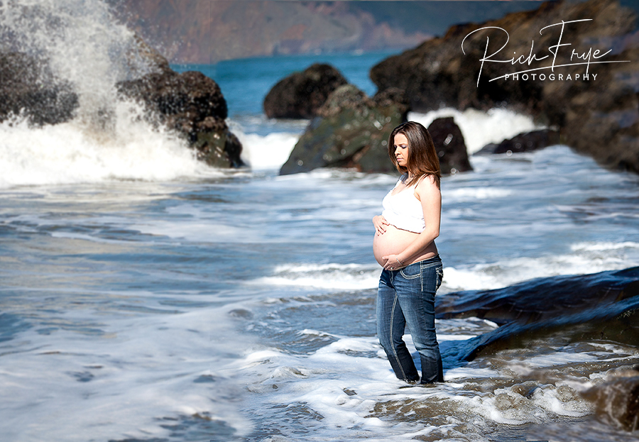San-Francisco-Beach-Maternity-Photography