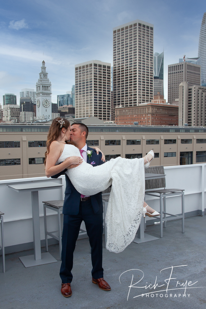 7-San-Francisco-Yacht-Hornblower-Cruises-Best-Wedding-Photographers